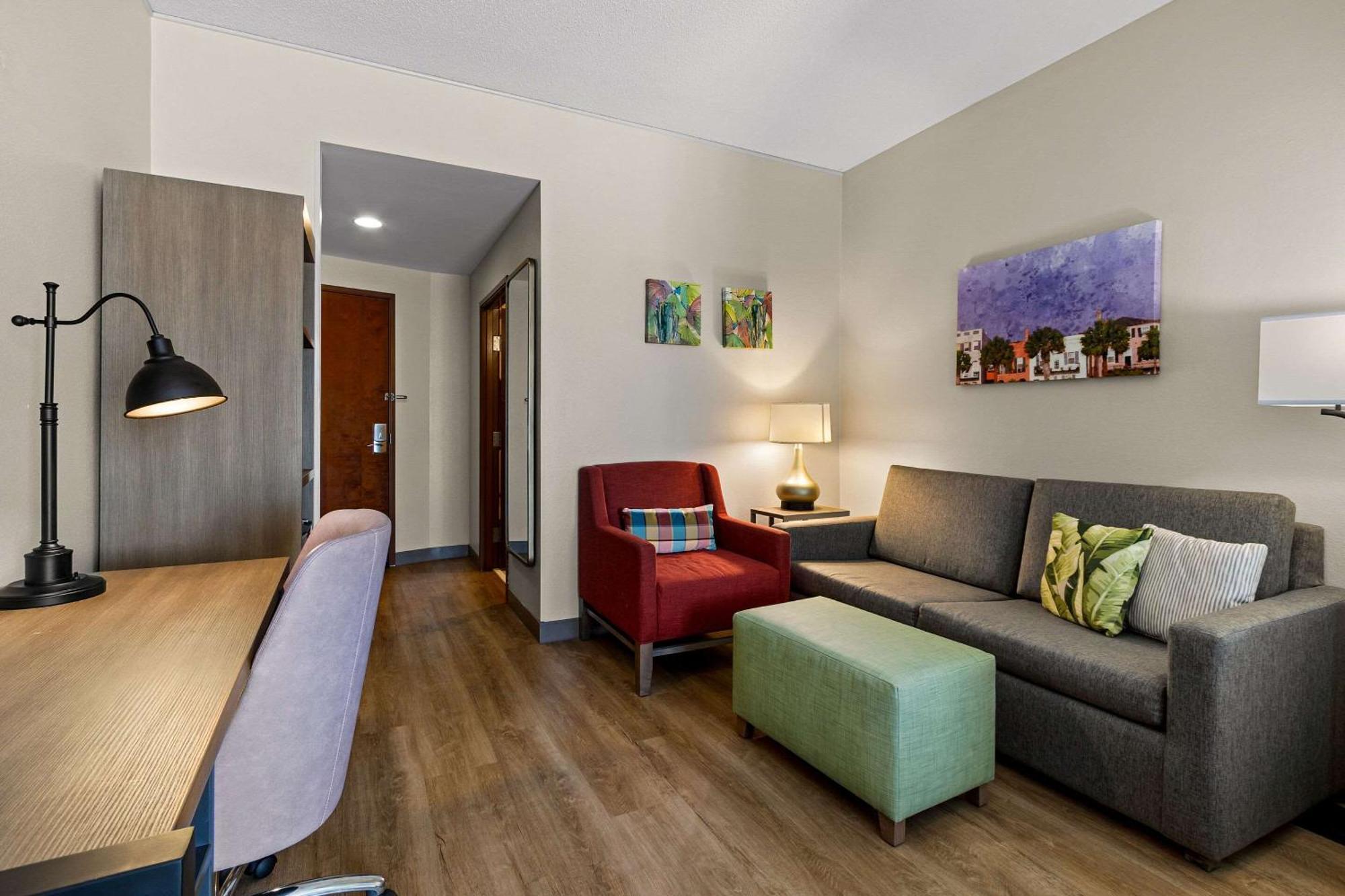 Comfort Suites Charleston West Ashley Kültér fotó